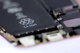 Pin mới có thể tự sạc mà không mất năng lượng