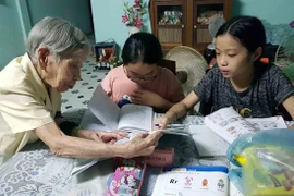25 năm dạy chữ, nuôi cơm trò nghèo