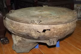 Tìm thấy trống đồng trên sông Cổ Chiên