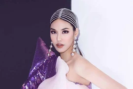 Ngắm gu thời trang của Lan Khuê: 'Gái một con' sành điệu, gợi cảm nhất showbiz