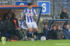 Văn Hậu đá trọn 90 phút, giúp Jong Heerenveen thắng đậm Jong Feyenoord