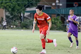 Tín hiệu vui: Thầy Park đã dám xếp Đoàn Văn Hậu thi đấu