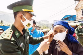 Những cột mốc biên cương - Bài 1: Trên chốt gác lộng gió, mù sương