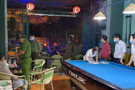 Pleiku: Xử phạt 2 cơ sở kinh doanh dịch vụ bida vì vi phạm quy định phòng-chống dịch