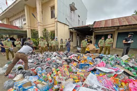 Gia Lai: Tiêu hủy 66.822 sản phẩm hàng hoá vi phạm có trị giá hơn 1,5 tỷ đồng