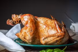 Lợi ích khó ngờ của thịt gà ít người biết