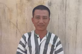 Kbang: Bắt quả tang "lâm tặc" đang cưa hạ cây rừng