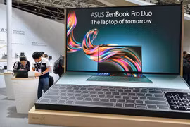 Thị trường laptop tăng trưởng mạnh bất chấp thiếu chip toàn cầu