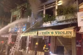 Vụ cháy nhà giữa đêm ở TPHCM: 2 nạn nhân đã tử vong