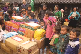 Quyên góp làm từ thiện: Pháp lý và đạo lý