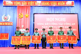 Phòng Công tác Đảng và Công tác chính trị: Gương mẫu làm theo 6 điều Bác Hồ dạy Công an nhân dân