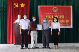 Ra mắt Câu lạc bộ "Nông dân với pháp luật" tại xã Ia Hiao