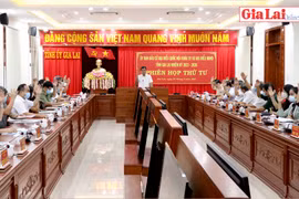 Ủy ban bầu cử tỉnh tổ chức phiên họp thứ tư