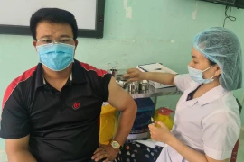 Đắk Nông: 13 F1 đi trên chuyến bay QH1403 âm tính Covid-19 lần 1