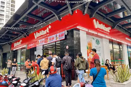 Tỉ phú USD Nguyễn Đăng Quang chính thức 'bán' trà sữa, cà phê