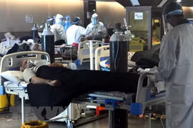 Chính phủ Ấn Độ đối mặt với sức ép ban bố lệnh phong tỏa toàn quốc