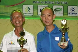 "Ông già gân" của quần vợt Phố núi