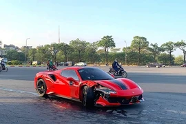 Chủ siêu xe Ferrari đụng chết người đi xe máy là nhân viên ngoại giao người nước ngoài