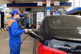 Chiều 1-11, giá xăng dầu đồng loạt tăng