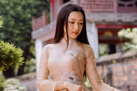 Cô gái xinh đẹp sở hữu khả năng giao tiếp bằng 2 thứ tiếng