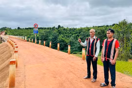 Xứng đáng là cán bộ Mặt trận tiêu biểu toàn quốc