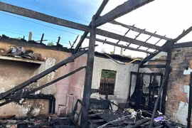 Đức Cơ: Một căn nhà bị thiêu rụi do chập điện