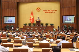 Quốc hội quyết nghị tăng lương cơ sở lên 1,8 triệu đồng từ 1/7/2023