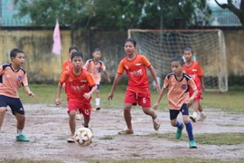 Ngày hội bóng đá của trẻ em cơ nhỡ