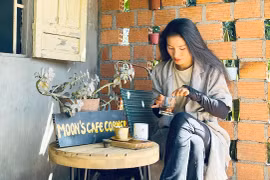 Cảm thức cà phê Phố núi