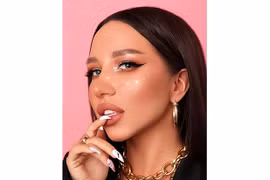 Chiếm trọn spotlight đêm tiệc nhờ 5 kiểu trang điểm thời thượng với lấp lánh kim sa