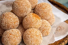 Bánh rán Việt Nam lọt top 30 món chiên rán ngon nhất thế giới