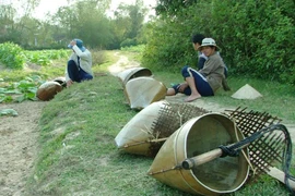 Người lưu giữ ký ức làng