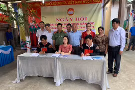 Giám đốc Công an tỉnh Rah Lan Lâm dự Ngày hội Đại đoàn kết toàn dân tộc tại thị xã Ayun Pa