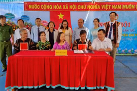 Phó Chủ tịch HĐND tỉnh Ayun H'Bút dự Ngày hội đại đoàn kết toàn dân tộc tại Plei Hrai Dong