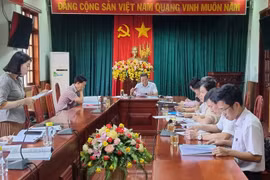 Ban Kinh tế-Ngân sách xem xét, thống nhất kết quả giám sát việc sử dụng kinh phí quản lý đất đai