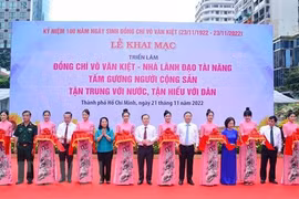 Triển lãm ảnh về thân thế và sự nghiệp của Thủ tướng Võ Văn Kiệt