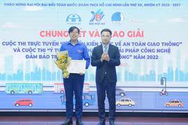 Trao giải thưởng cho ý tưởng cảnh báo sớm tài xế ngủ gật khi lái xe