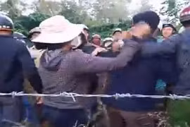 Thực hư hàng trăm người tụ tập tại khu vực vườn cà phê ở Đắk Lắk