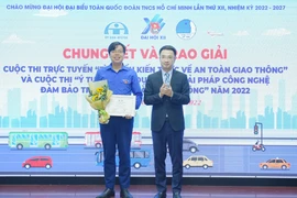 Trao giải thưởng cho ý tưởng cảnh báo sớm tài xế ngủ gật khi lái xe