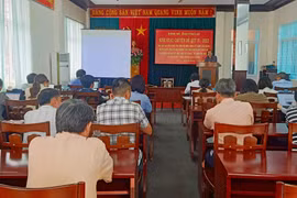 Đảng bộ Báo Gia Lai sinh hoạt chuyên đề quý IV với chủ đề bảo vệ nền tảng lý luận của Đảng