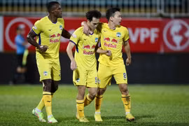 Kiatisak trải lòng sau khi HAGL ngắt được kỷ lục 10 trận không thắng