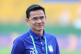 Hoàng Anh Gia Lai giữ chân Kiatisak thêm 2 năm