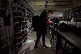 Mùa đông chính thức ập tới Ukraine: Đổ nát và lạnh lẽo