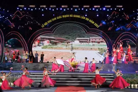 Khai mạc Lễ hội hoa Tam giác mạch "Sức sống cao nguyên đá"