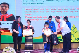 Gia Lai tuyên dương 81 thiếu nhi dân tộc và thiếu nhi nghèo vượt khó học giỏi