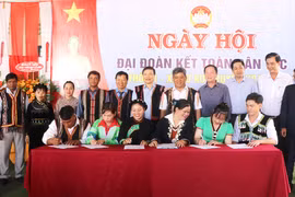 Chủ tịch UBND tỉnh Trương Hải Long: Xây dựng thôn 1 ngày càng giàu đẹp, văn minh