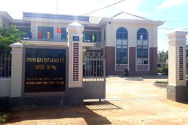 Ăn chặn hàng tỷ đồng tiền chế độ của học sinh nghèo