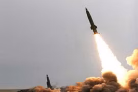 Hệ thống phòng không Syria bắn hạ máy bay tiêm kích của Israel