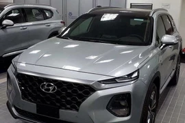 Hyundai Santa Fe 2019 xuất hiện tại đại lý, giá từ 26.000 USD