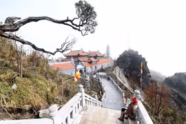 Hội xuân Mở Cổng trời Fansipan chính thức khai hội